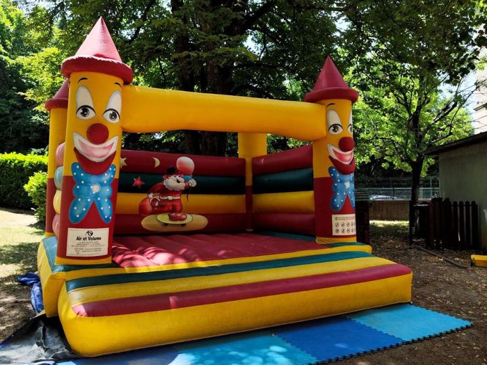 Bouncer Clown